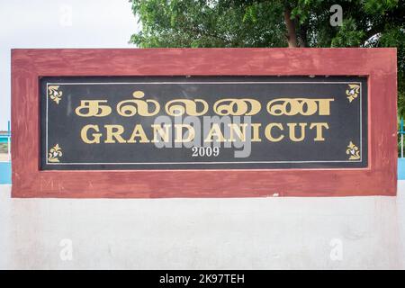 Thanjavur, Tamil Ndau, Inde - 29 septembre 2022 : panneau de nom de Kallanai (également connu sous le nom de Grand Anicut) est un ancien barrage qui est construit à travers le K Banque D'Images