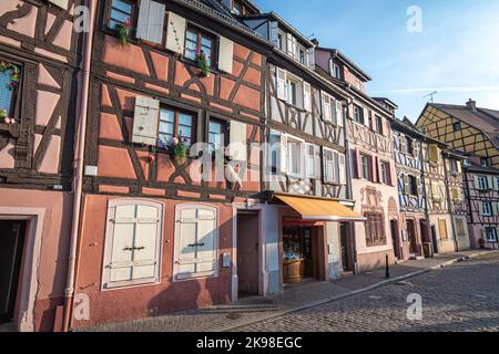 Vieilles maisons alsaciennes traditionnelles dans 'petit Venise' (petite Venise) Colmar en Alsace dans le département du Haut-Rhin de la région du Grand est de France Banque D'Images