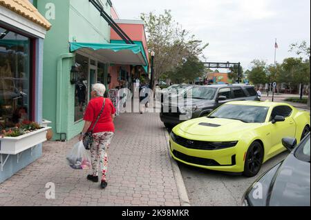Rue commerçante principale à Dunedin, Floride, États-Unis Banque D'Images