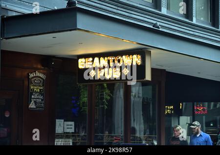 Boston, Massachusetts, États-Unis. Le Beantown Pub dans le centre-ville de Boston. L'établissement est situé le long du train de la liberté et en face du cimetière Granary Burial Banque D'Images