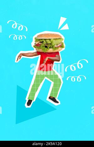 Image de collage vertical d'une personne dansante surjoyeuse, gros hamburger mcdonalds au lieu de la tête isolée sur fond peint Banque D'Images