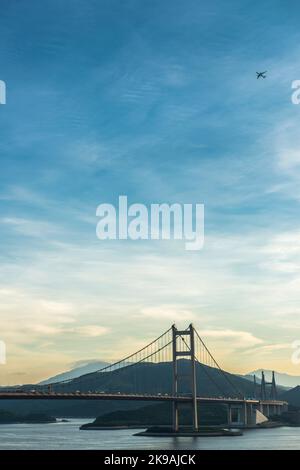 Les ponts Tsing Ma et Kap Shui Mun relient Tsing Yi et les îles Lantau, ainsi que l'aéroport international de Hong Kong Banque D'Images