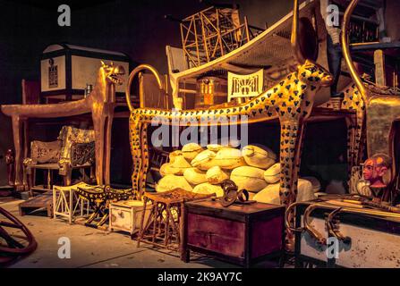 BRATISLAVA, SLOVAQUIE - DÉCEMBRE 14 : tombe du roi Tut et trésors de l'exposition Toutankhamon sur 14 décembre 2014 à Bratislava Banque D'Images