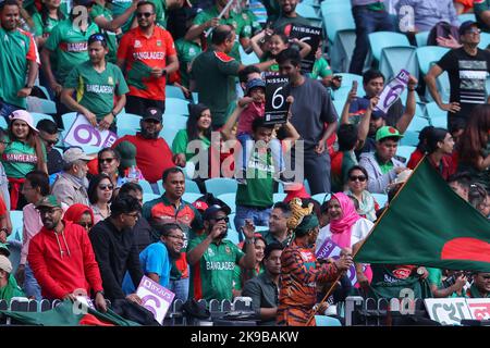 Sydney Cricket Ground, Nouvelle-Galles du Sud, Ausaila. 27th octobre 2022. T20 international cricket Afrique du Sud contre coupe du monde du Bangladesh; Bangladesh fans crédit: Action plus Sports/Alamy Live News Banque D'Images