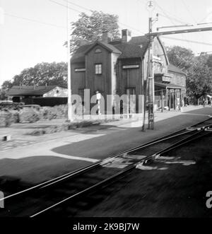 La station a été ouverte pour la circulation en 1872. En 1924, la maison de la gare a été entièrement reconstruite et a eu son apparence actuelle. Banque D'Images