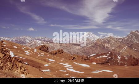 Montagnes de la Cordillera de los Andes, Mendoza, Argentine. Banque D'Images