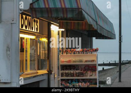 Gilbies Seafront Cafe, 2016, café, snacks, borne de restauration rapide. Southend on Sea, Royaume-Uni Banque D'Images