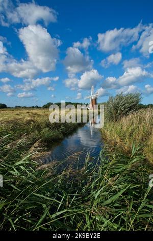 Horsey vent pompe construit 1912 qui est un moulin à vent d'apparence traditionnelle situé dans Norfolk Angleterre Banque D'Images