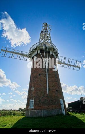 Horsey vent pompe construit 1912 qui est un moulin à vent d'apparence traditionnelle situé dans Norfolk Angleterre Banque D'Images