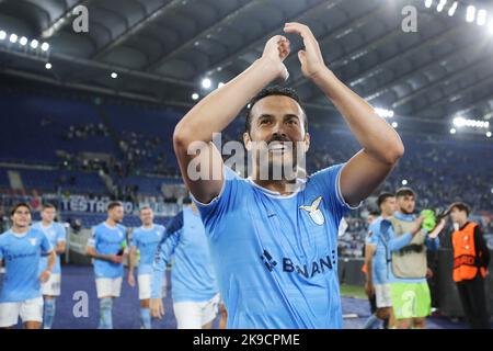 Pedro Rodriguez du Latium célèbre la victoire à la fin de l'UEFA Europa League, le Groupe F de football match entre SS Lazio et FC Midtjylland sur 27 octobre 2022 au Stadio Olimpico à Rome, Italie - photo Federico Proietti / DPPI crédit: DPPI Media / Alay Live News Banque D'Images