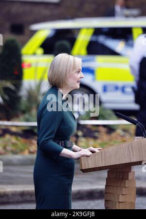 Angleterre, Londres, Westminster, , 25th octobre 2022, Départ PM Liz Truss résignation sphach dans Downing Street. Banque D'Images