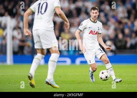 Londres, Royaume-Uni. 26th octobre 2022. Ben Davies de Tottenham Hotspur en action lors du match de football de la Ligue des champions de l'UEFA (Groupe D - Matchday 5 de 6) entre Tottenham Hotspur et Sporting Lisbon au stade Tottenham Hotspur de Londres, en Angleterre. (Will Palmer/SPP) crédit: SPP Sport presse photo. /Alamy Live News Banque D'Images