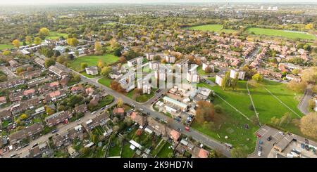 Ham est un quartier de banlieue de Richmond, au sud-ouest de Londres. Il y a des prairies contiguës à la Tamise, où le sentier national de la Tamise court également Banque D'Images