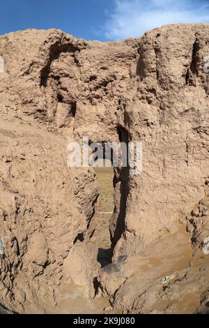 Chylpyk Kala Zoroastrian Dakhma (Tour du silence), désert de Kyzylkum, République autonome du Karakalpakstan, Ouzbékistan, Asie centrale Banque D'Images