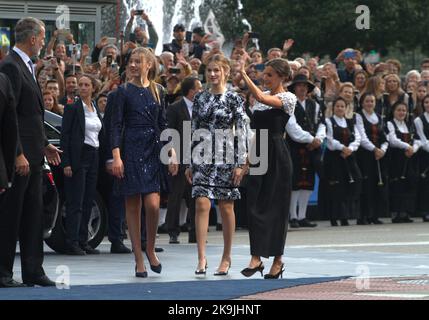 Gijon, Espagne. 28th octobre 2022. La famille royale espagnole arrive au théâtre Campoamor pour la cérémonie des Princes Awards 2022. (Photo de Mercedes Menendez/Pacific Press) crédit: Pacific Press Media production Corp./Alay Live News Banque D'Images