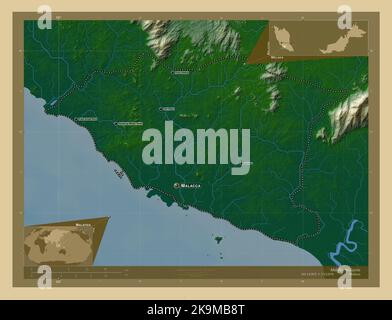 Melaka, État de Malaisie. Carte d'altitude en couleur avec lacs et rivières. Lieux et noms des principales villes de la région. Emplacement auxiliaire d'angle m Banque D'Images