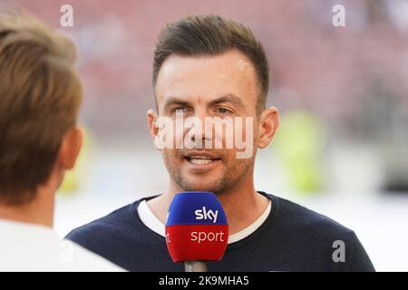 Stuttgart, Allemagne. 29th octobre 2022. Football: Bundesliga, VfB Stuttgart - FC Augsbourg, Matchday 12, Mercedes-Benz Arena Coach Enrico Maaßen d'Augsburg dans une interview sur Sky. Crédit : Hasan Bratic/dpa - REMARQUE IMPORTANTE : Conformément aux exigences de la DFL Deutsche Fußball Liga et de la DFB Deutscher Fußball-Bund, il est interdit d'utiliser ou d'avoir utilisé des photos prises dans le stade et/ou du match sous forme de séquences et/ou de séries de photos de type vidéo./dpa/Alay Live News Banque D'Images