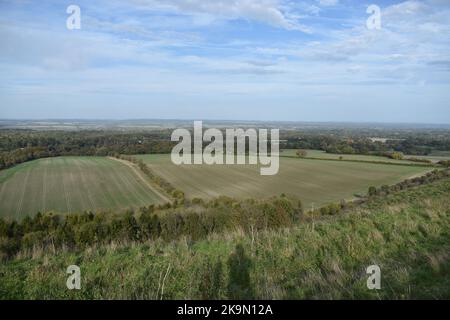 Vue vers le nord-est depuis Walbury Hill, West Berkshire Banque D'Images