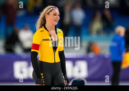 HEERENVEEN, PAYS-BAS - OCTOBRE 29 : Jutta Leerdam de Team Jumbo Visma en compétition sur les femmes 500m lors du tournoi de qualification de la coupe du monde de Speedskating sur 29 octobre 2022 à Heerenveen, pays-Bas (photo par /Orange Pictures) Banque D'Images