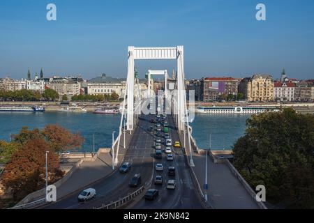 Vue aérienne du pont Elisabeth et du Danube - Budapest, Hongrie Banque D'Images