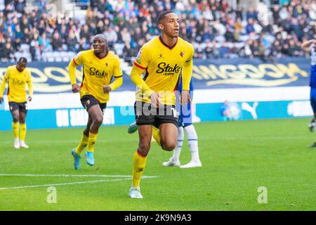 Joao Pedro (10) de Watford célèbre son but et le fait 0-1 pendant le match de championnat de pari de ciel entre Wigan Athletic et Watford au stade DW, Wigan, le samedi 29th octobre 2022. (Crédit : Mike Morese | MI News) crédit : MI News & Sport /Alay Live News Banque D'Images