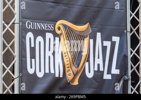 Cork, Irlande. 29th octobre 2022. Dans le cadre du festival de jazz Guinness Cork en 44th, le groupe de jazz de Cork, « Code of Behavior », a joué la scène devant l'Opéra de Cork ce soir, attirant des centaines de fans de jazz. Le festival se poursuit jusqu'à lundi. Crédit : AG News/Alay Live News Banque D'Images