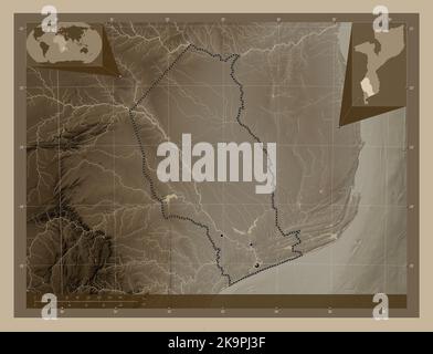 Gaza, province du Mozambique. Carte d'altitude colorée en tons sépia avec lacs et rivières. Lieux des principales villes de la région. Angle auxiliaire bas Banque D'Images