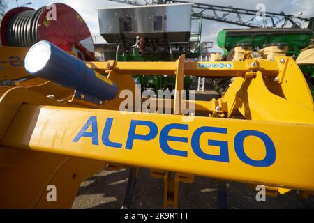 Bucarest, Roumanie - 26 octobre 2022: ALPEGO mécanicien rigide subsoiler K-FORCE est présenté Indagra agricole international Fair. Cette image est pour Banque D'Images