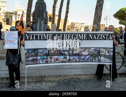 Rome, Italie. 29th octobre 2022. Garnison antifasciste sur la Piazza Venezia à l'occasion du centenaire de la Marche sur Rome (organisée par le Parti national fasciste le 28 octobre 1922) - pour célébrer un siècle de luttes antifascistes et contre le révisionnisme historique. (Credit image: © Patrizia Corteltessa/Pacific Press via ZUMA Press Wire) Credit: ZUMA Press, Inc./Alamy Live News Banque D'Images