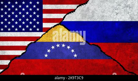 Les Etats-Unis, la Russie et le Venezuela drapeau ensemble sur un mur texturé. Relations entre la Russie, le Venezuela et les États-Unis d'Amérique Banque D'Images