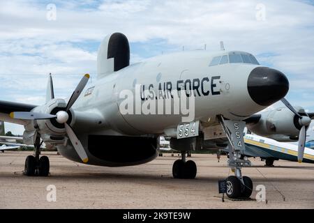 Une constellation EC-121d de Lockheed exposée au Musée de l'air et de l'espace de Pima Banque D'Images