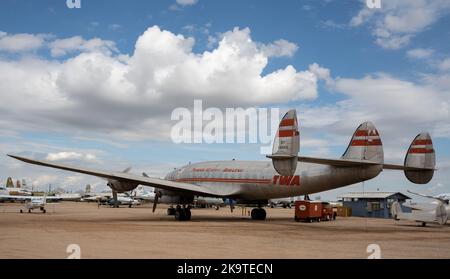 Une constellation de Lockheed exposée au musée de l'air et de l'espace de Pima Banque D'Images