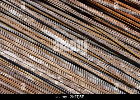 Matériau de l'industrie sidérurgique. Barres d'acier pour le bâtiment et la construction de fondations. Photo de haute qualité Banque D'Images