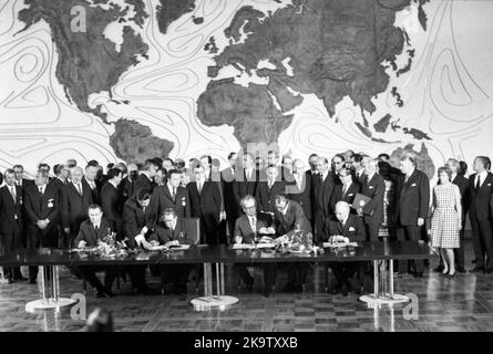 La visite du chef d'Etat et chef du parti soviétique Leonid Brejnev à Bonn du 18-22 au 28 mai 1973 a été un pas vers l'apaisement des tensions dans l'est-Ouest Banque D'Images