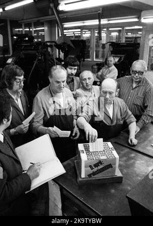 In the collective bargaining dispute in the printing industry, the trade union IG Druck und Papier called on its members to take a ballot in Dortmund Stock Photo