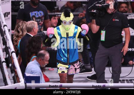 Glendale, Arizona, États-Unis. 29th octobre 2022. GLENDALE, AZ - 29 OCTOBRE : Ashton Sylve et Braulio Rodriguez se rencontrent dans le ring de boxe pour leur combat léger lors de l'événement de PPV Paul vs Silva de Showtime au Desert Diamond Arena sur 29 octobre 2022 à Glendale, Arizona, États-Unis. (Credit image: © Alejandro Salazar/PX Imagens via ZUMA Press Wire) Credit: ZUMA Press, Inc./Alay Live News Banque D'Images