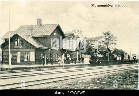 La gare a été construite en 1872. La maison de la gare a été démolie et remplacée par une nouvelle en 1950s. La gare a ouvert pour la circulation publique 22.12.1873. Banque D'Images