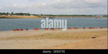 L'entrée du port de Langstone, Hayling Island, qui donne sur le canal de Portsea Island. Banque D'Images