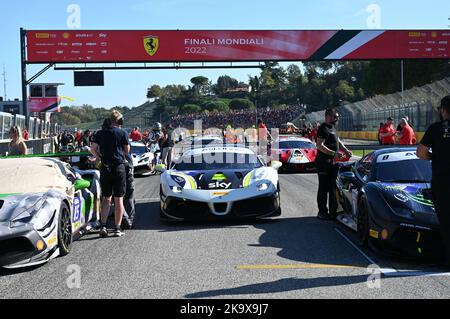 Imola, Italie. 30th oct. 2022. Coupe GRID pirelli ferrari chalange lors des finales du monde du défi Ferrari jour 2, coupe du défi Ferrari à Imola, Italie, 30 octobre 2022 crédit: Agence photo indépendante/Actualités en direct Alay Banque D'Images