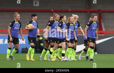 Crawley, Royaume-Uni. 30th octobre 2022. Le Molly Bartrip de Tottenham célèbre ses scores lors du match de Super League féminin FA entre Brighton & Hotetenham Albion et Tottenham Hotspur au Broadfield Stadium de Crawley. 25th mars 2022 crédit : James Boardman/Alamy Live News Banque D'Images