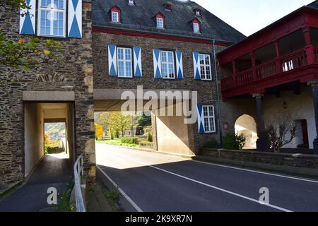 Route principale à travers l'Oberburg Banque D'Images