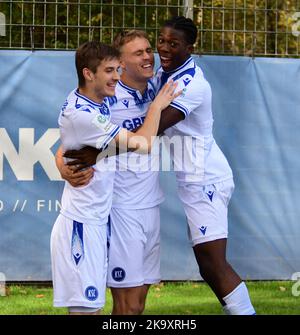 La ligue des jeunes du KSC Bundesliga gagne contre SV Eintracht Trier Karlsruher SC besiegt U19 von Trier Banque D'Images