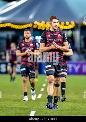Londres, Royaume-Uni. 30th octobre 2022. Saracens applaudit ses supporters à la fin du match de rugby Gallagher Premiership entre Saracens et sale Sharks à l'Allianz Park, Londres, Angleterre, le 30 octobre 2022. Photo de Phil Hutchinson. Utilisation éditoriale uniquement, licence requise pour une utilisation commerciale. Aucune utilisation dans les Paris, les jeux ou les publications d'un seul club/ligue/joueur. Crédit : UK Sports pics Ltd/Alay Live News Banque D'Images