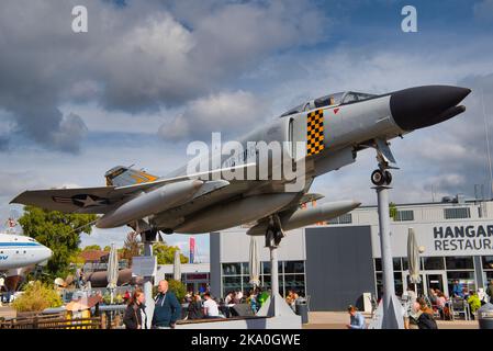 SPEYER, ALLEMAGNE - OCTOBRE 2022 : McDonnell Douglas F-4 Phantom II 2 1958 american tandem intercepteur de jet supersonique à longue portée et deux places a, à deux moteurs Banque D'Images