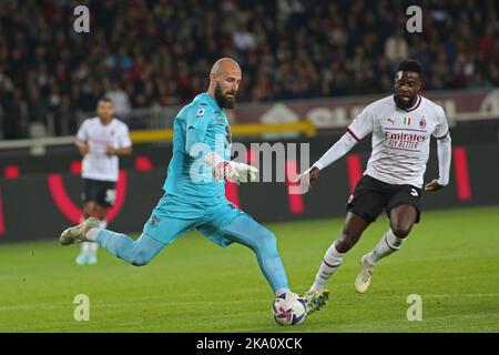 Turin, Italie. 30th octobre 2022. Vanja Milinkovic-Savic (Torino FC) gardien de but pendant le FC de Turin vs AC Milan, football italien série A match à Turin, Italie, 30 octobre 2022 crédit: Agence de photo indépendante/Alamy Live News Banque D'Images