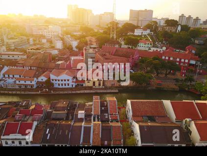 Vue aérienne de la ville de Malacca au lever du soleil Banque D'Images