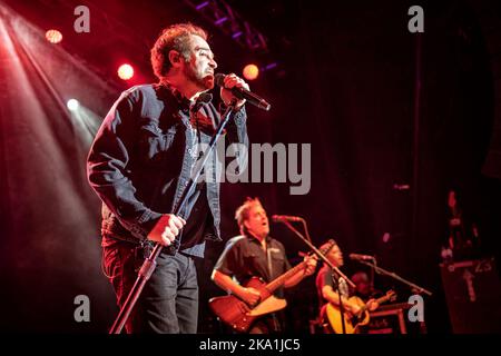 Oslo, Norvège. 27th, octobre 2022. Le groupe de rock américain Counting Crows joue un concert au Sentrum Scene d'Oslo. Ici, le chanteur Adam Duritz est vu en direct sur scène. (Crédit photo: Gonzales photo - Terje Dokken). Banque D'Images