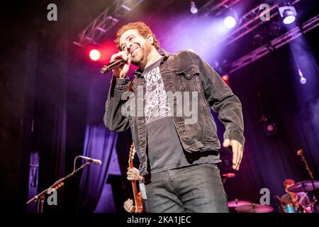 Oslo, Norvège. 27th, octobre 2022. Le groupe de rock américain Counting Crows joue un concert au Sentrum Scene d'Oslo. Ici, le chanteur Adam Duritz est vu en direct sur scène. (Crédit photo: Gonzales photo - Terje Dokken). Banque D'Images