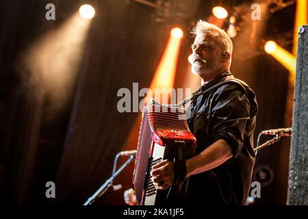 Oslo, Norvège. 27th, octobre 2022. Le groupe de rock américain Counting Crows joue un concert au Sentrum Scene d'Oslo. Ici, le musicien Charlie Gillingham est vu en direct sur scène. (Crédit photo: Gonzales photo - Terje Dokken). Banque D'Images