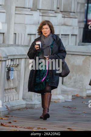 Londres, Angleterre, Royaume-Uni. 31st octobre 2022. Sue GRAY, deuxième secrétaire permanente du Cabinet Office, est vue à Westminster. Gray a mené l'enquête sur les parties qui ont eu lieu à Downing Street pendant les fermetures de coronavirus. Le rapport de Gray devrait être publié en entier après que Scotland Yard ait terminé l'enquête criminelle dans les parties au confinement. (Credit image: © Tayfun Salci/ZUMA Press Wire) Credit: ZUMA Press, Inc./Alay Live News Banque D'Images